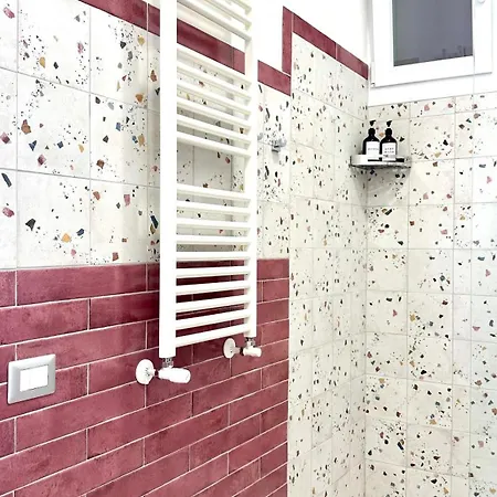 Alihouse * روما