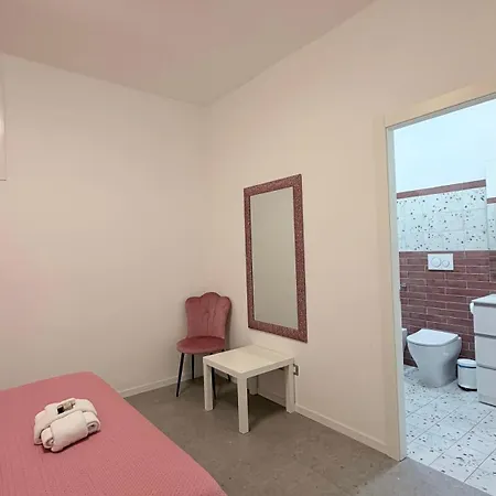 Alihouse Apartment Rom
